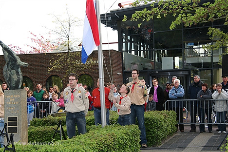 Dodenherdenking 2010 scouting boerhaave
